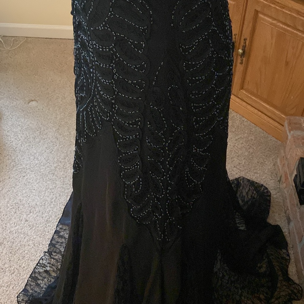 Sue Wong nocturnal black formal gown size 10 - Picture 9 of 17